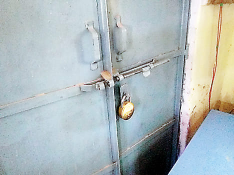 Thieves roamed in Bank of Fatehpur