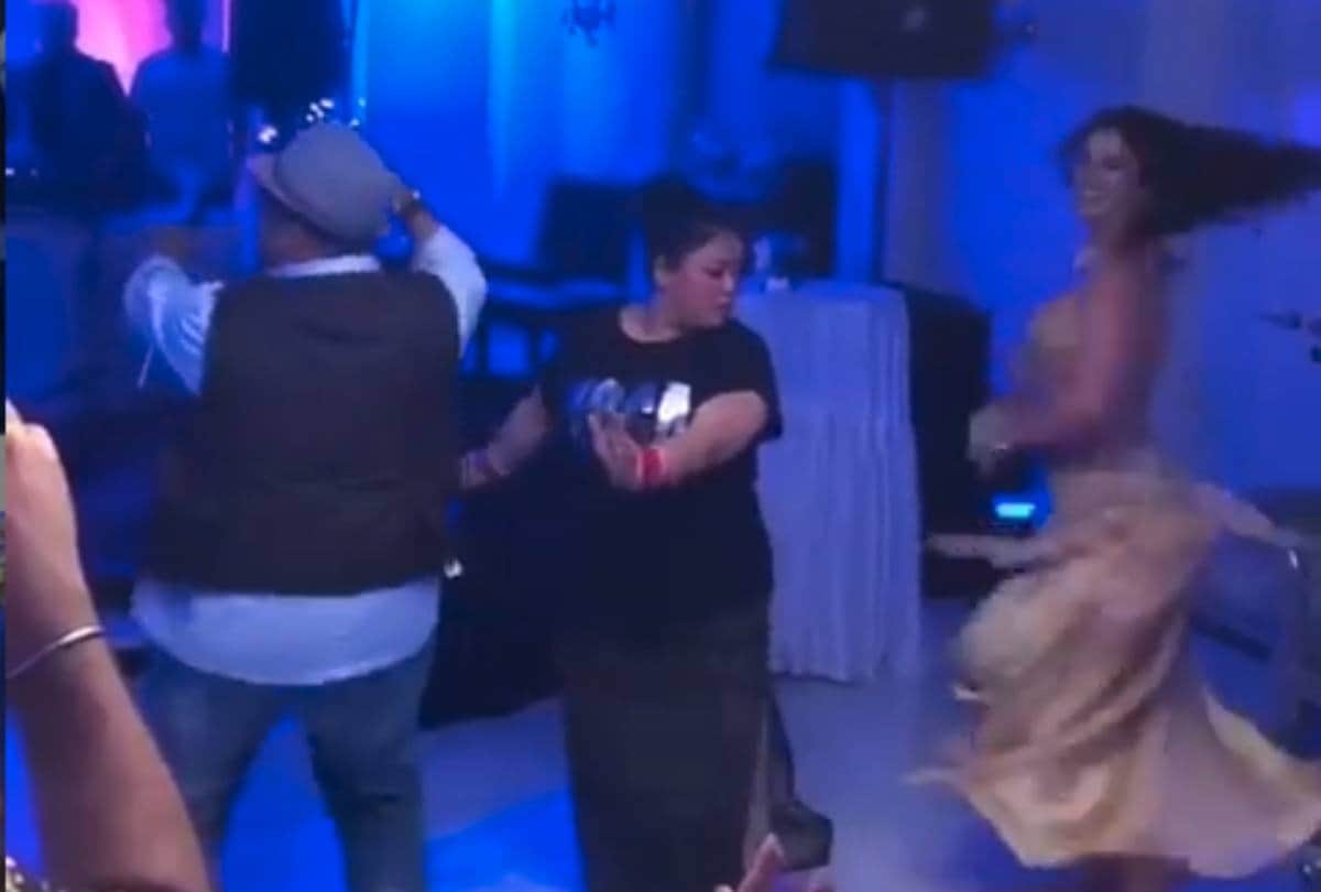 kapil sharma celebrate his birthday with mother and wife ginni chatrath