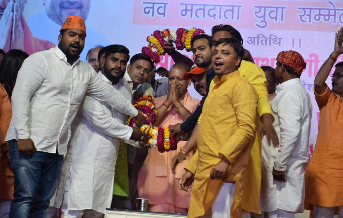 Yogi adityanath come in varanasi for lok sabha election 2019