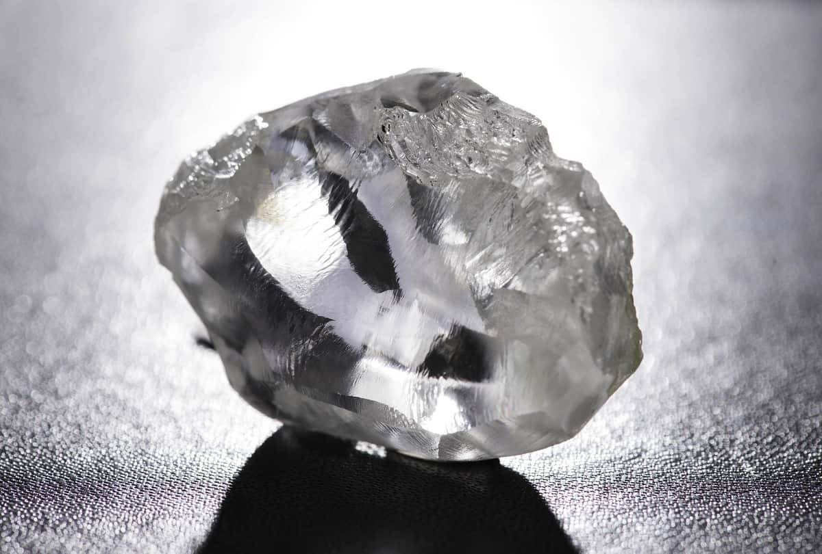 425 karat diamond found in diamond mine in south africa know about other big diamonds in world