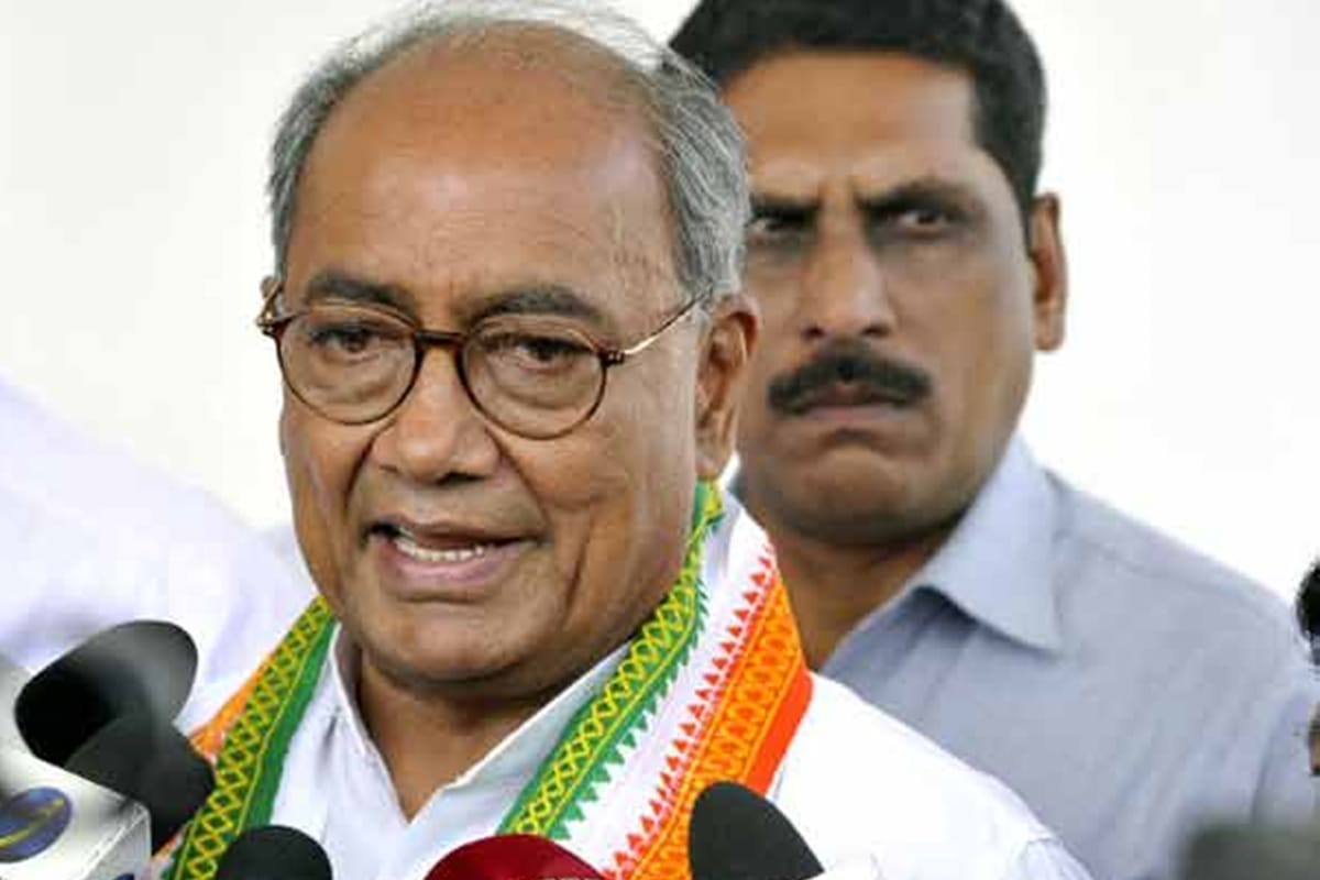 Lok Sabha chunav 2019 Digvijay singh on Sadhvi Pragya and Hemant Karkare
