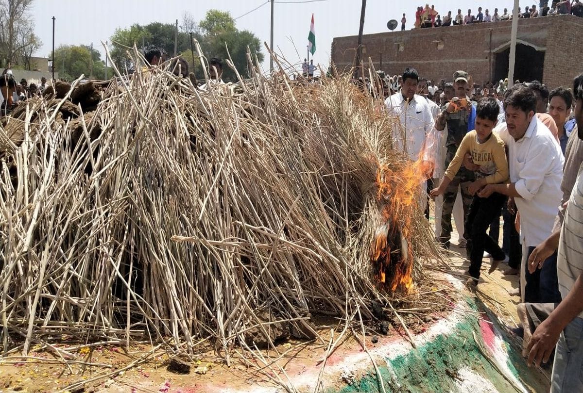 Indian Army Martyr Jawan Funeral in Mathura