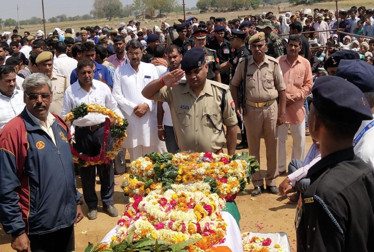 Indian Army Martyr Jawan Funeral in Mathura
