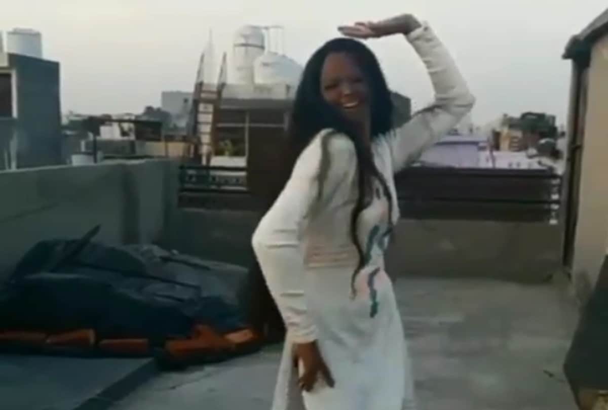 Laxmi Agarwal dance on Shraddha Kapoor Song   Cham Cham watch her video