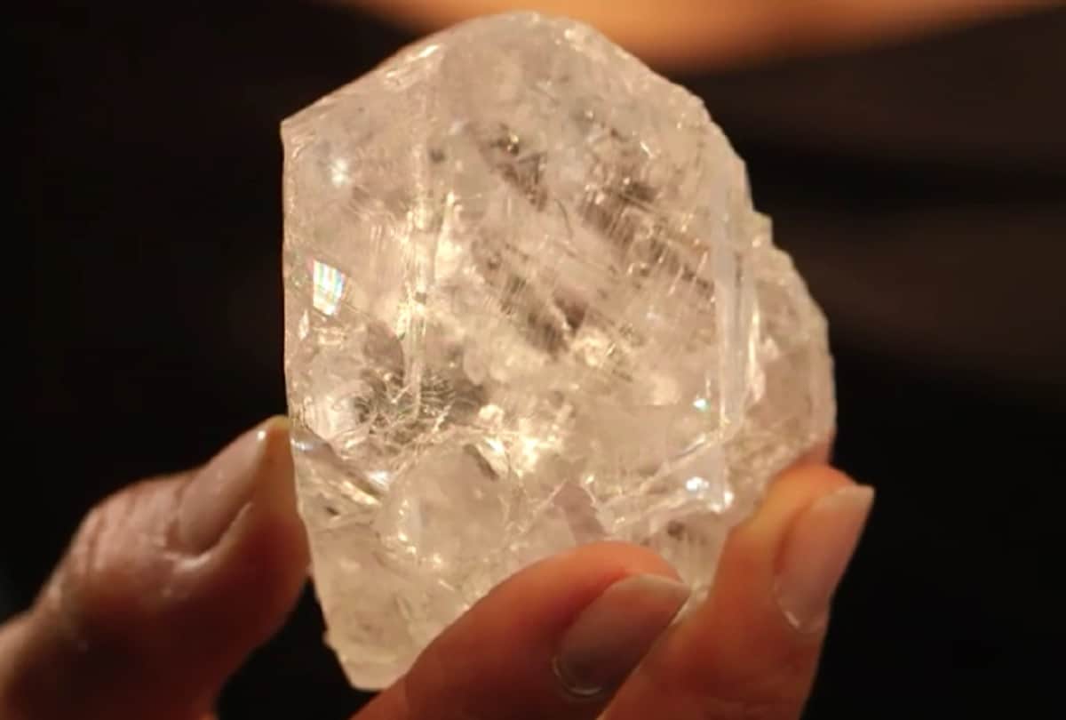 425 karat diamond found in diamond mine in south africa know about other big diamonds in world