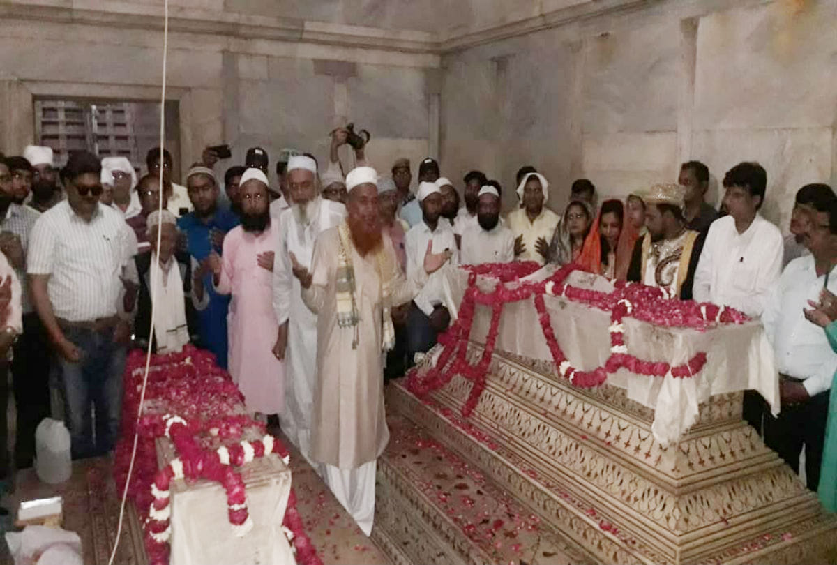 shah jahan 364 urs starts at taj mahal