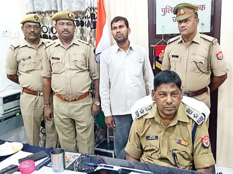 The thieves caught with a pistol-cartridge