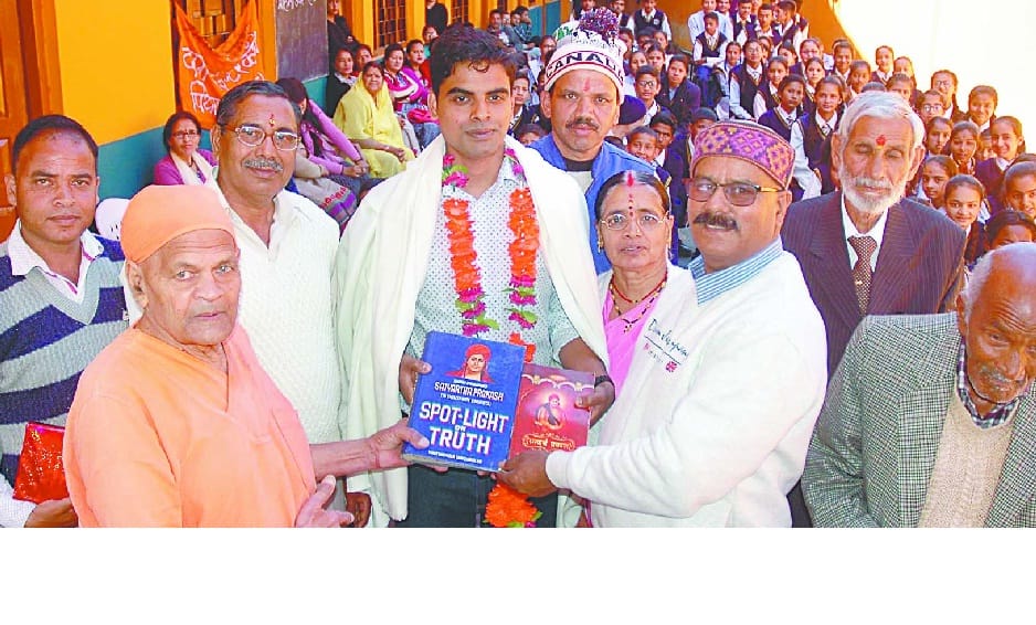 Scientist honored Manish