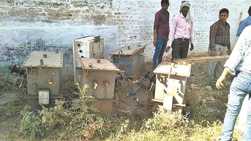 Nine transformers recovered by electric officers