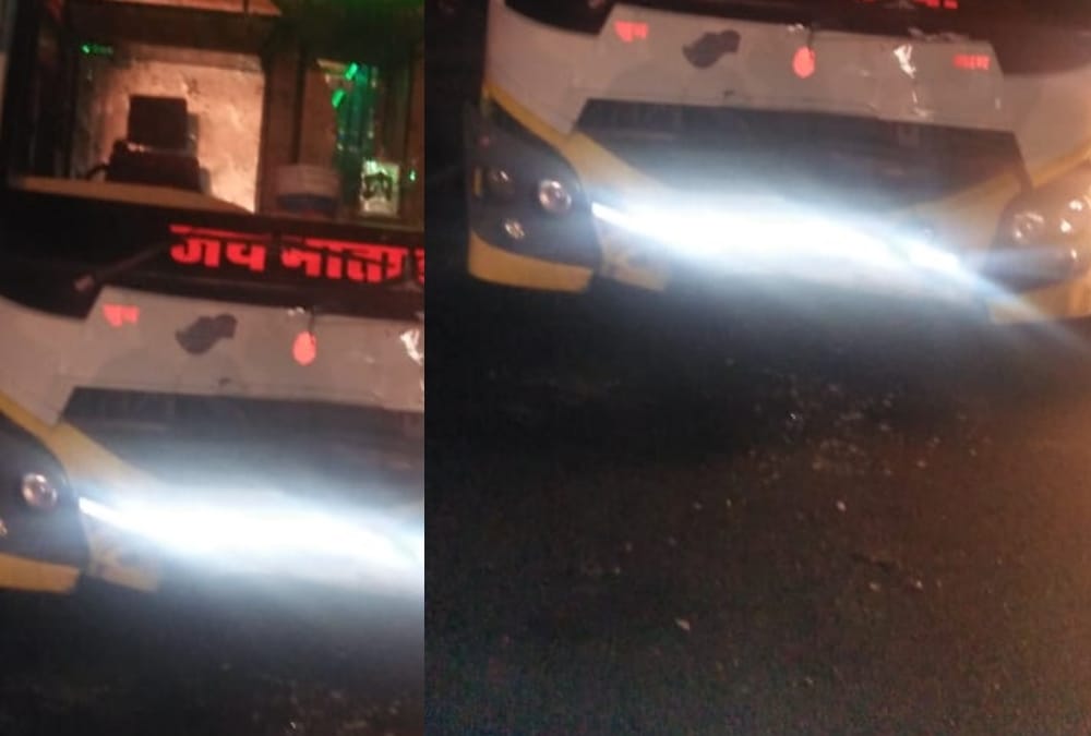 three died in an accident in ayodhya.