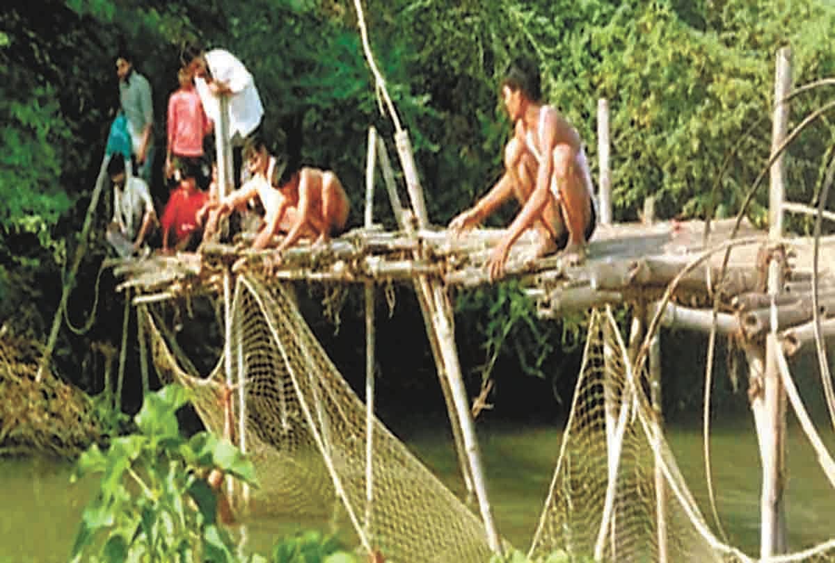 Two teenagers drown in Bakulahi river, missing one