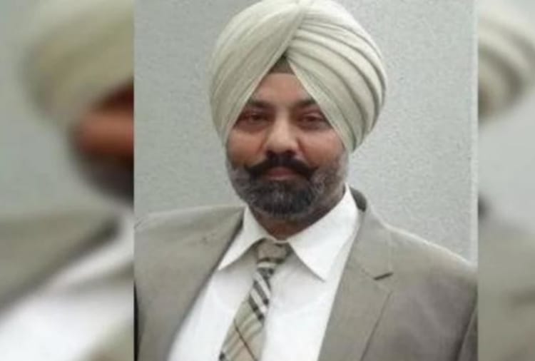judge separated himself from the case On the application to withdraw the order