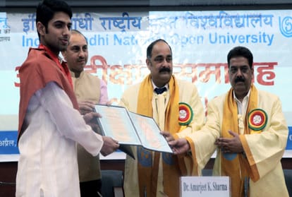 meritorious students awarded in convocation of IGNOU in shimla