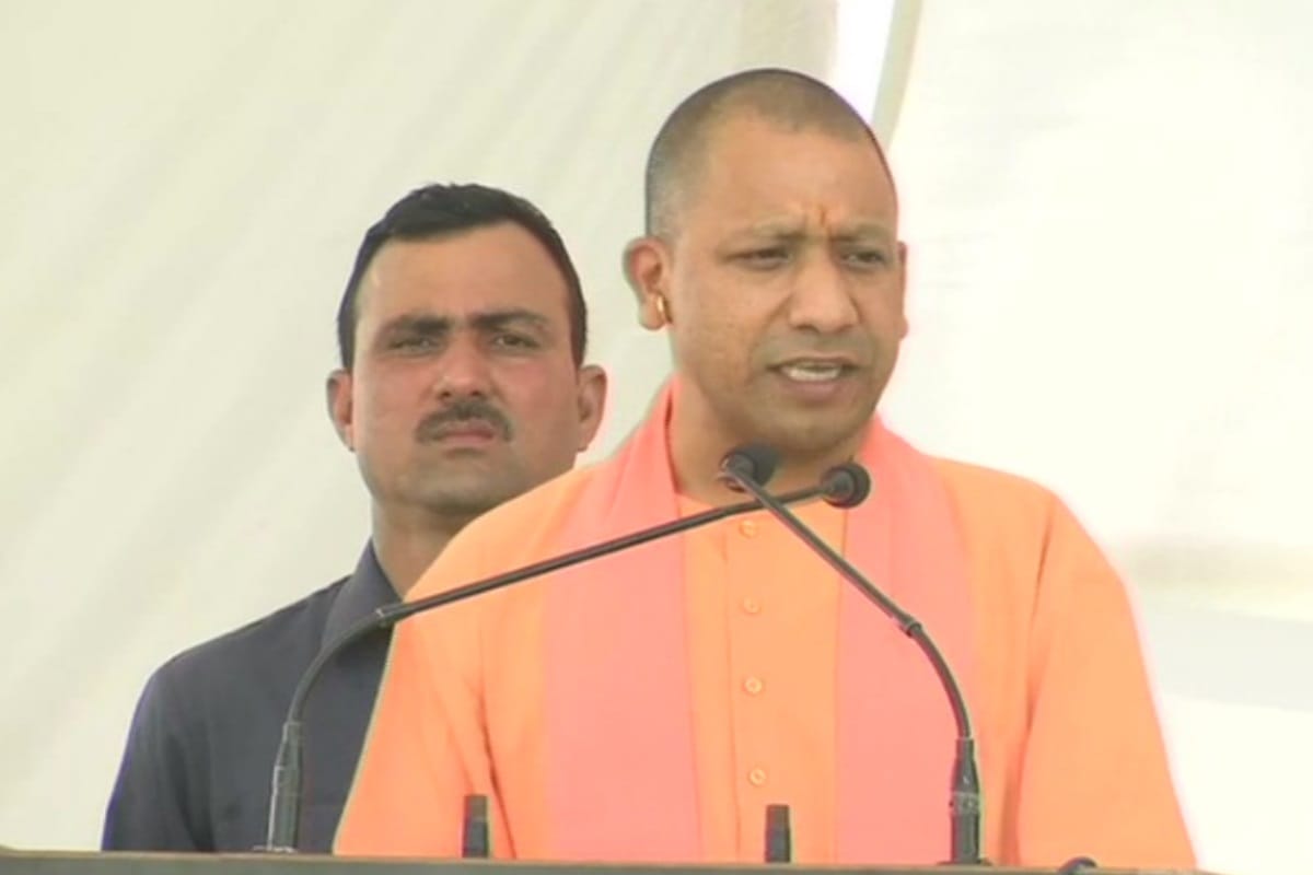 Lok Sabha Elections 2019: CM Yogi Adityanath reaches Meerut to address Election rally