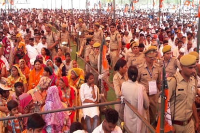 Lok Sabha Elections 2019: CM Yogi Adityanath reaches Meerut to address Election rally