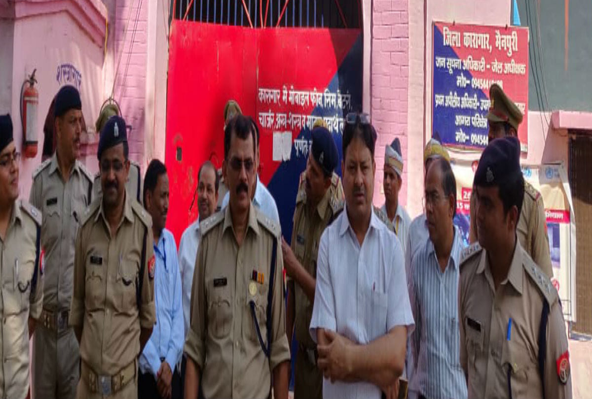 lok sabha elections sp mainpuri action on arms stores