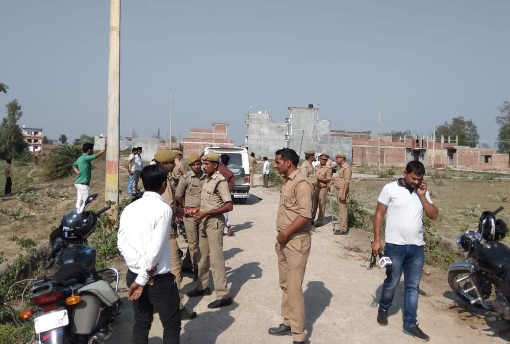 swami dineshnand get shot in lucknow.