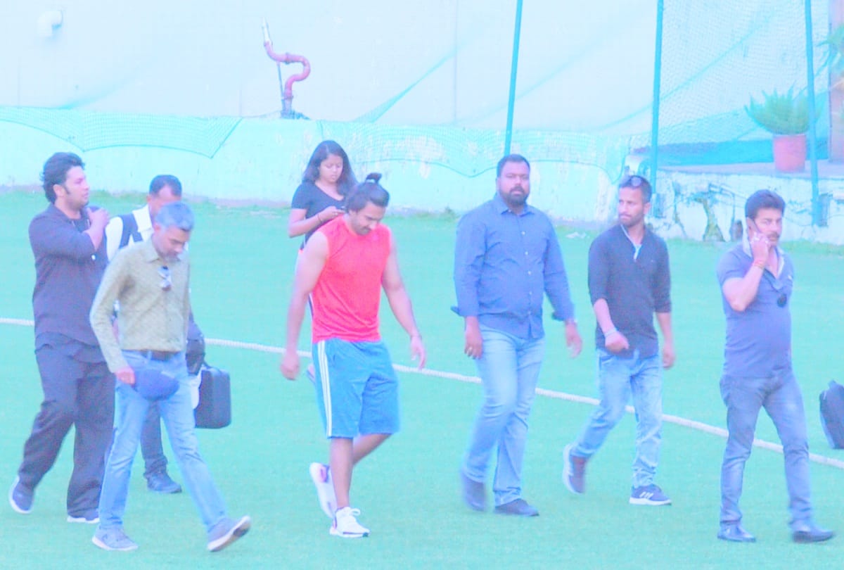 bollywood actor ranveer singh played cricket in dharamshala himachal
