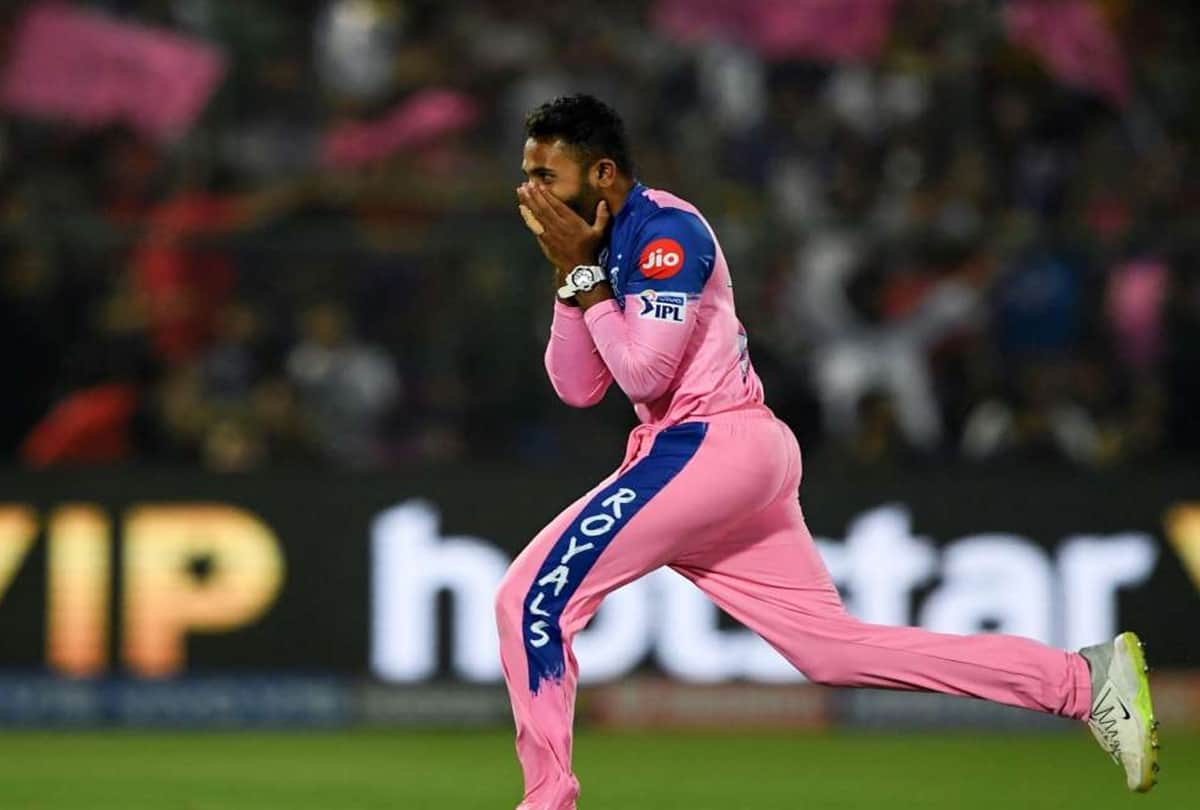 Shreyas Gopal of Rajasthan Royals claims a hat-trick in 5 over game vs RCB