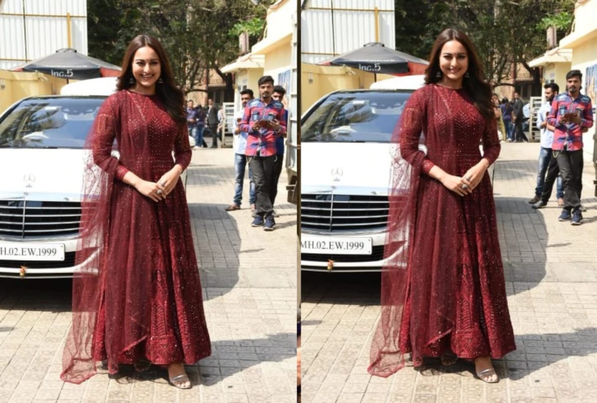 Kalank Trailer Launch Sonakshi Alia and Madhuri look regal in designer summer outfits
