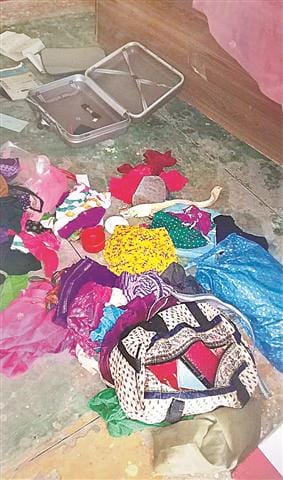 Millions of jewelery, cash stolen from two houses