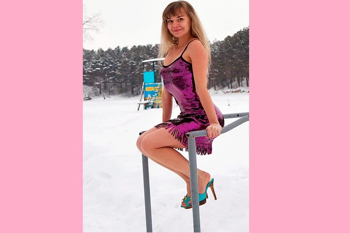 Russia teacher lost job for posting photo in Swimsuit, was restored after teachers agitation