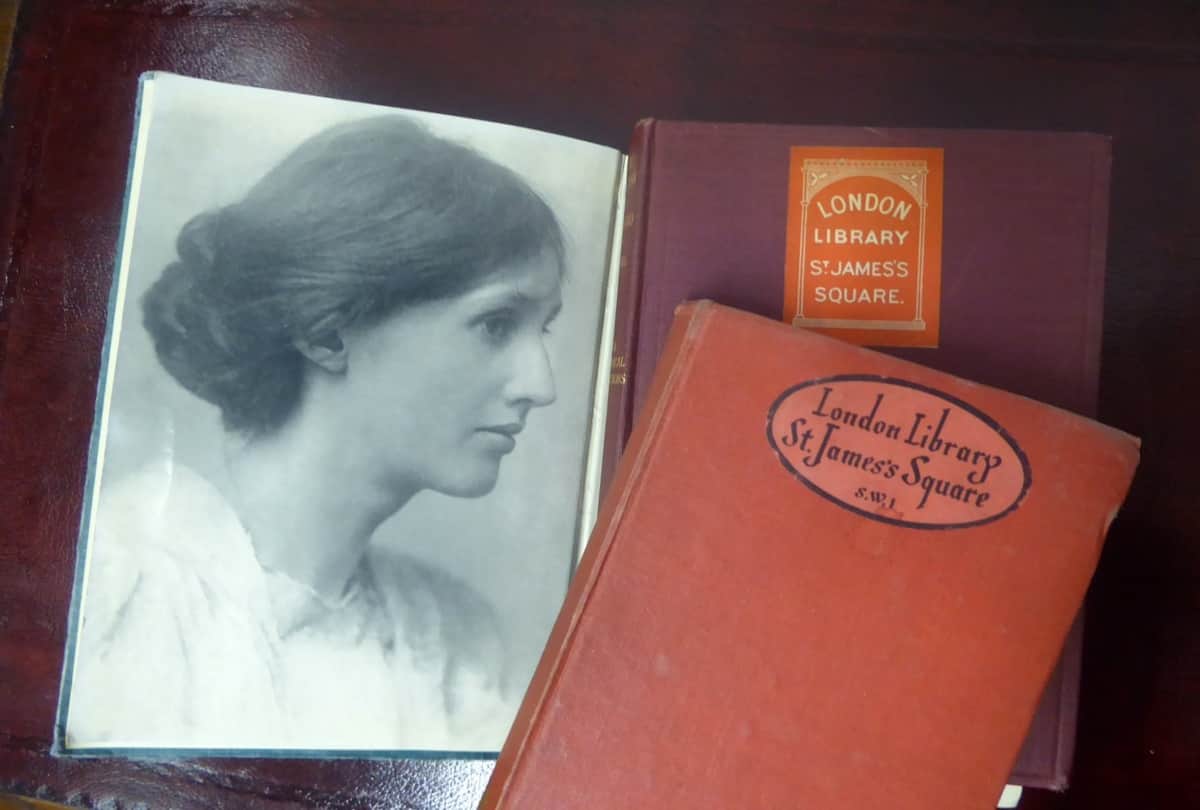 english novelist essayist and critic virginia woolf suicide