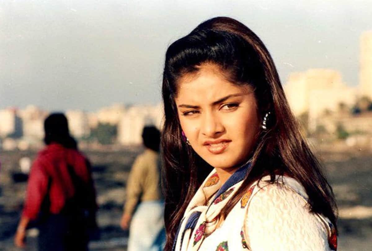 Divya Bharti Death Anniversary These Bollywood Celebrities Died In Young Age