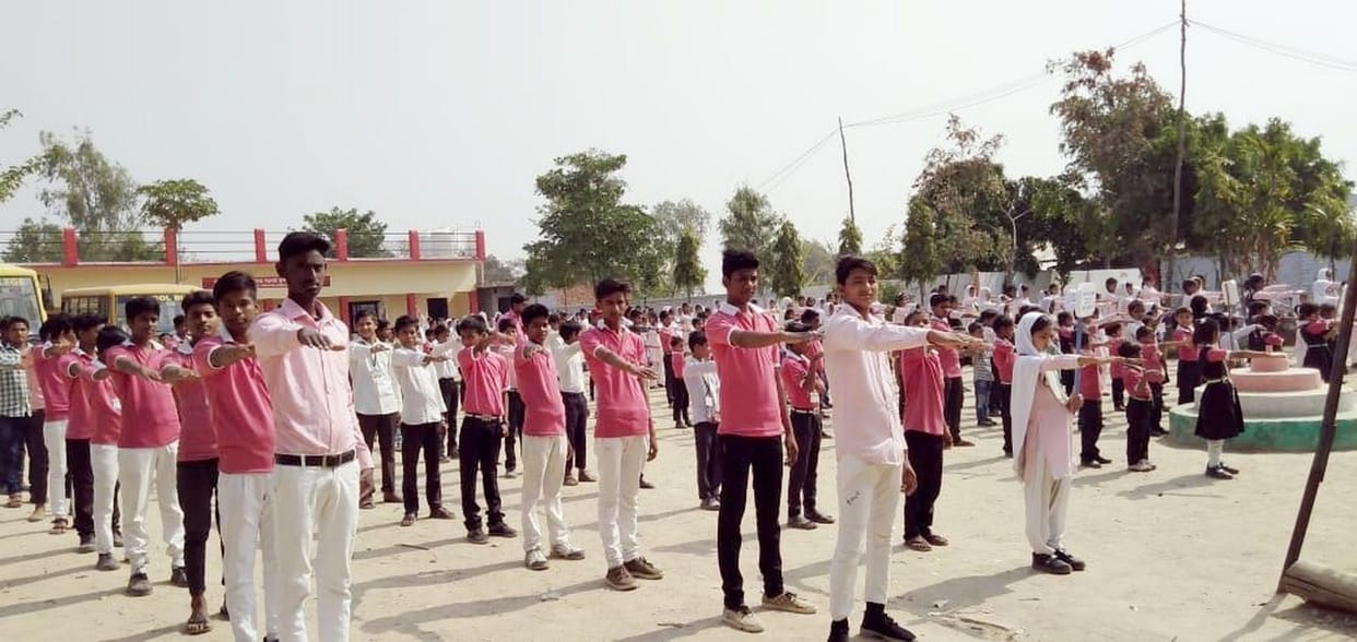 ली शपथ, मतदान के लिए करेंगे प्रेरित