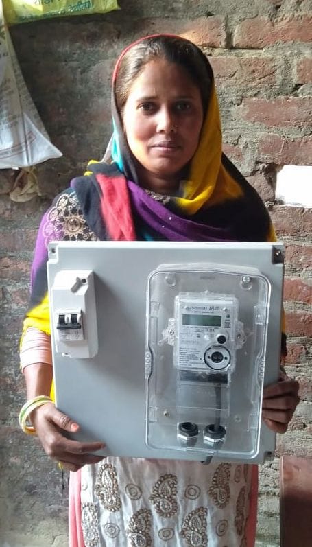 तार लगा न खंभा, बगैर कनेक्शन आया हजारों का बिल