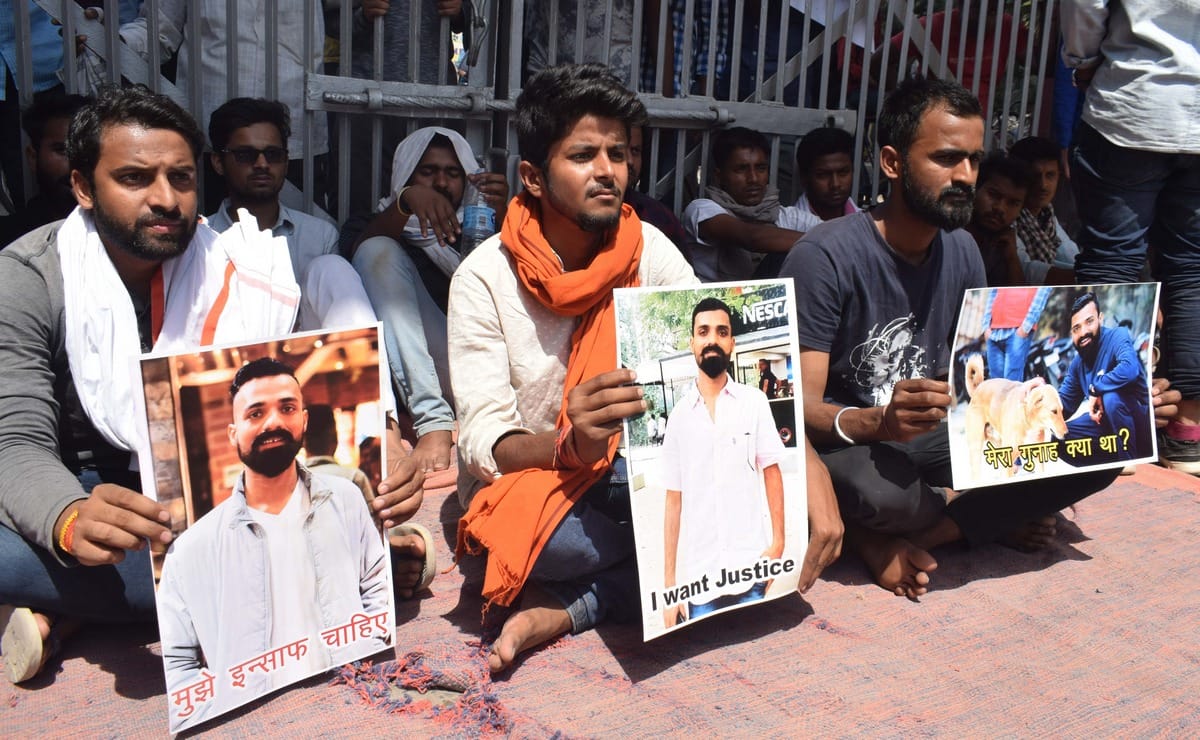 Gaurav and accuses friendship convert in enemy in BHU varanasi