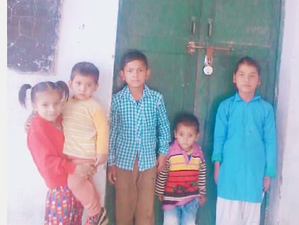The school was closed for the second day after the teacher did not come