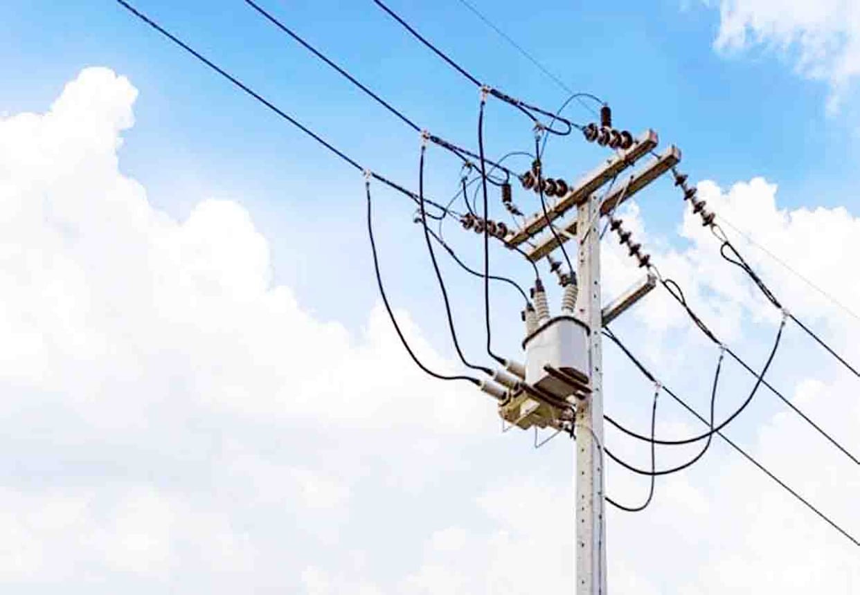 man died due to electric current in sachendi kanpur