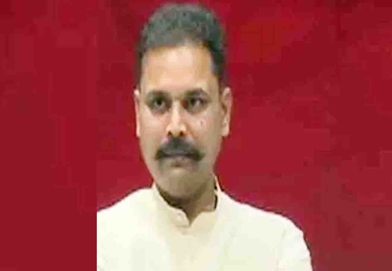 sp leader targets naresh agrawal on akhilesh yadav statement lok sabha election 2019