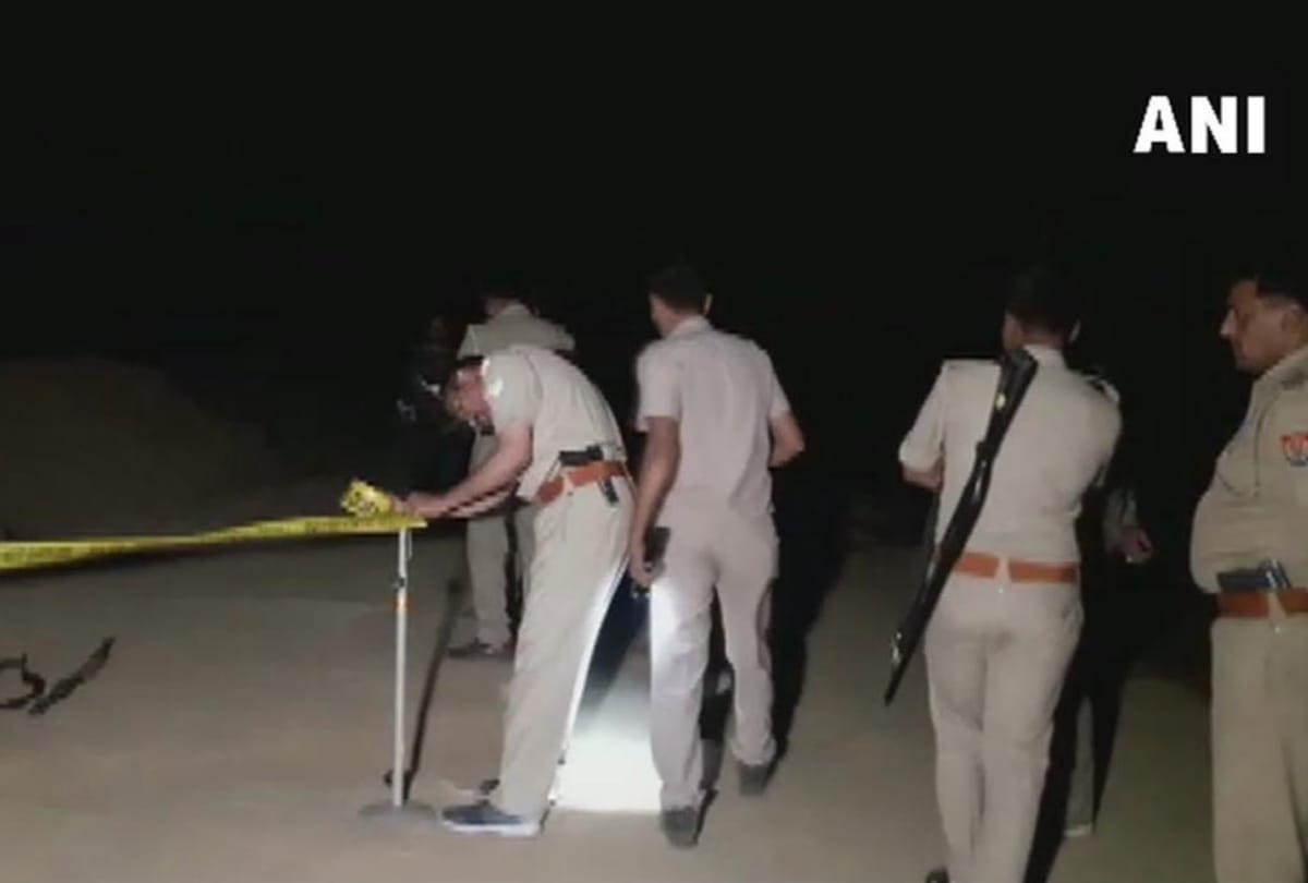 two criminals arrested after encounter between police in saharanpur