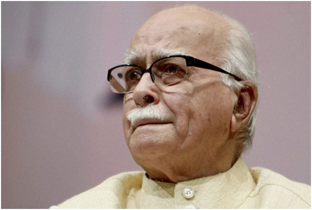 Lok Sabha Elections 2019: Is Veteran BJP leader LK Advani distressed over Gandhinagar scenario?