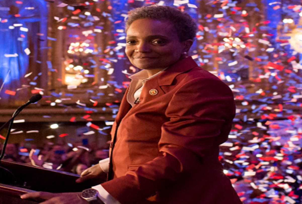 Record: Mayor of Chicago becomes a black lawyer