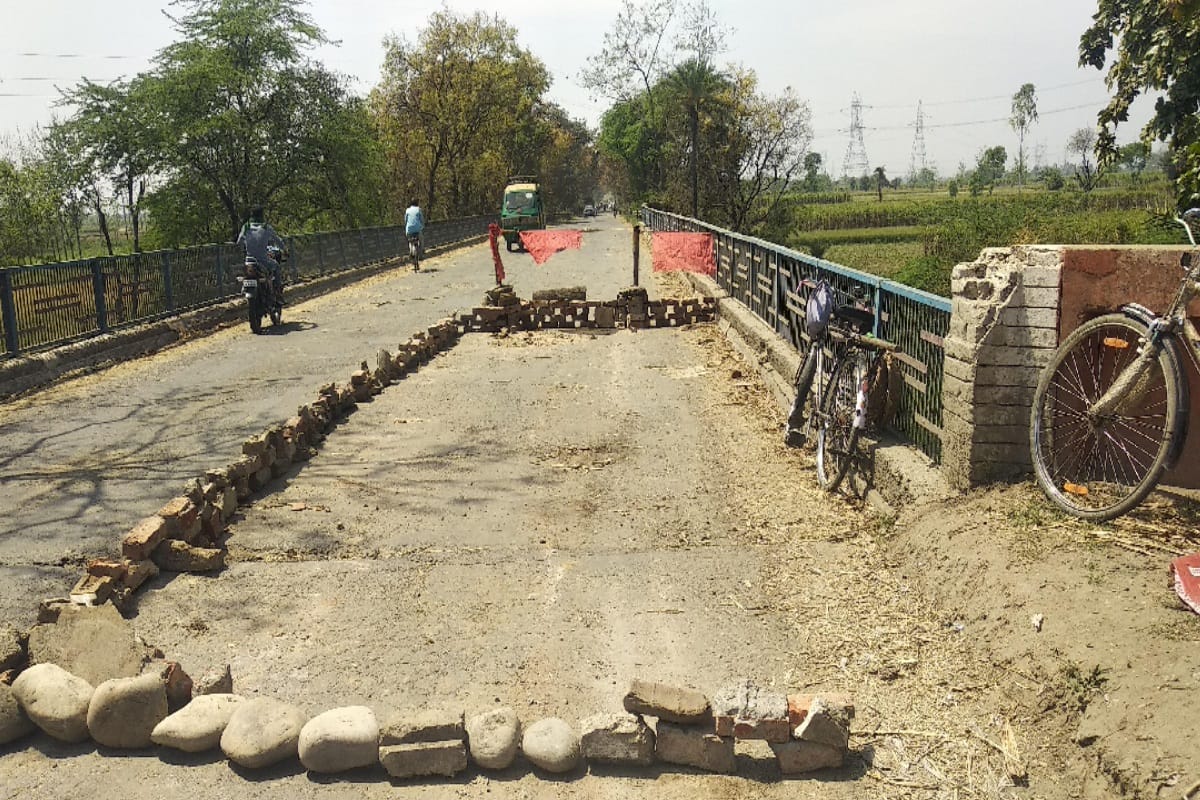 Kali river bridge get damaged on Dorala-Lavad in Meerut, movement of heavy vehicles  prohibiting