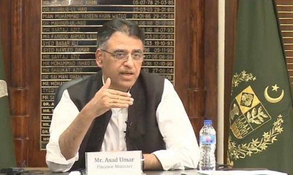 pakistan finance minister asad umar resigns amid bankrupt economy