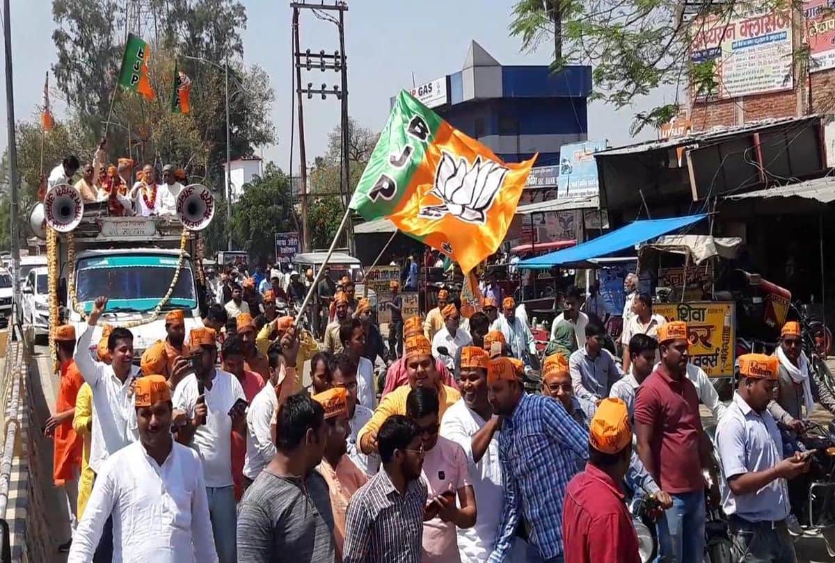 lok sabha elections 2019 BJP candidate Prem Singh Shakya nomination files from Mainpuri