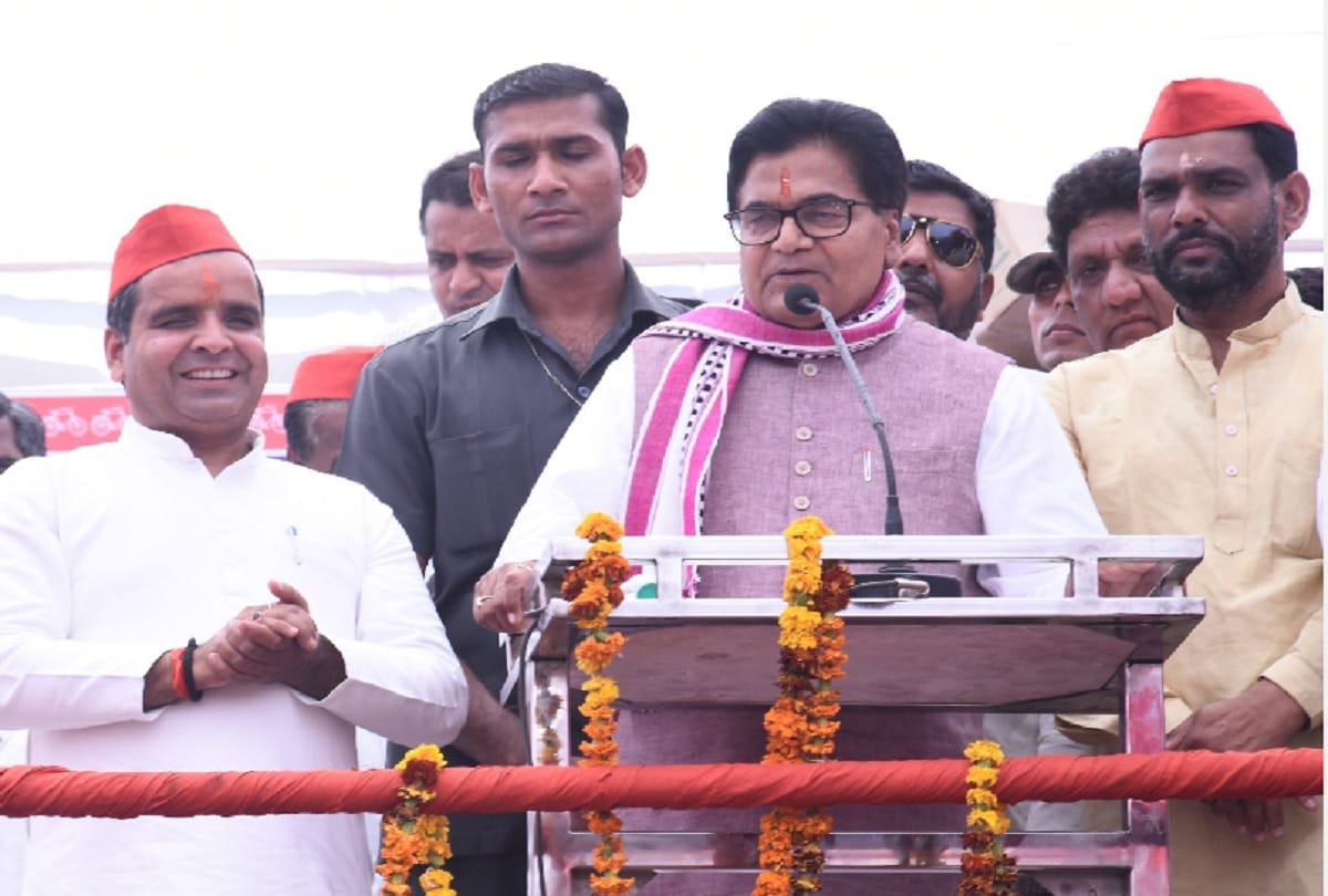 Ramgopal Yadav attacked on Yogi Adityanath about kumbh 2019