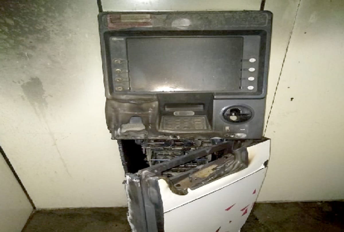 Five arrested over ATM theift in Moradabad , UP