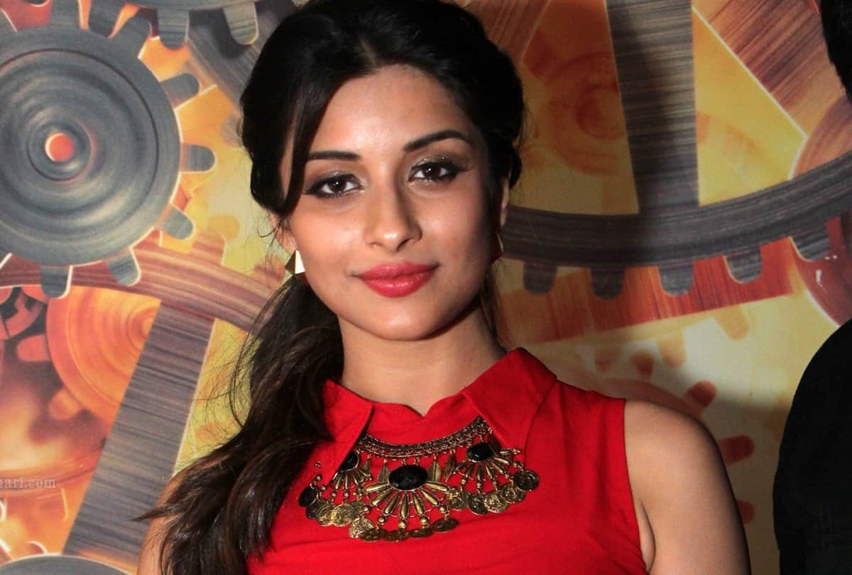 Madhuurima Banerjee aka Nyra Banerjee Special interview