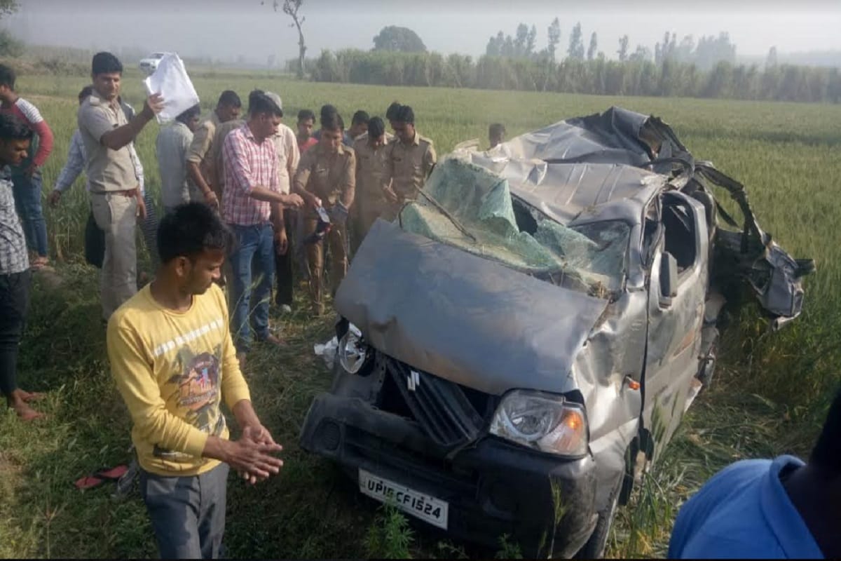 Three women dies and seven peoples injured in car accident on highway NH 58 Muzaffarnagar