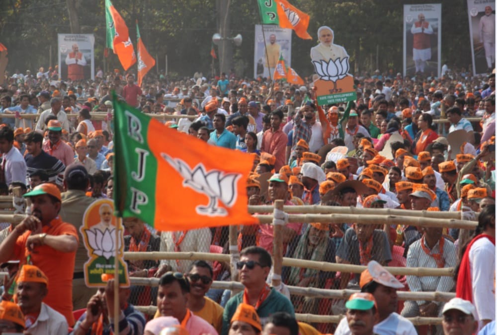 Lok sabha elections 2019 PM Modi ask questions to fans in dehradun public meeting