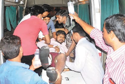Pratapgarh: Police continue to encounter, 50 thousand reward taker criminal ran away