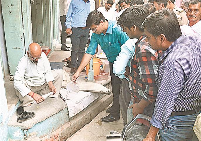 Team destroyed at many shops, acid attacks