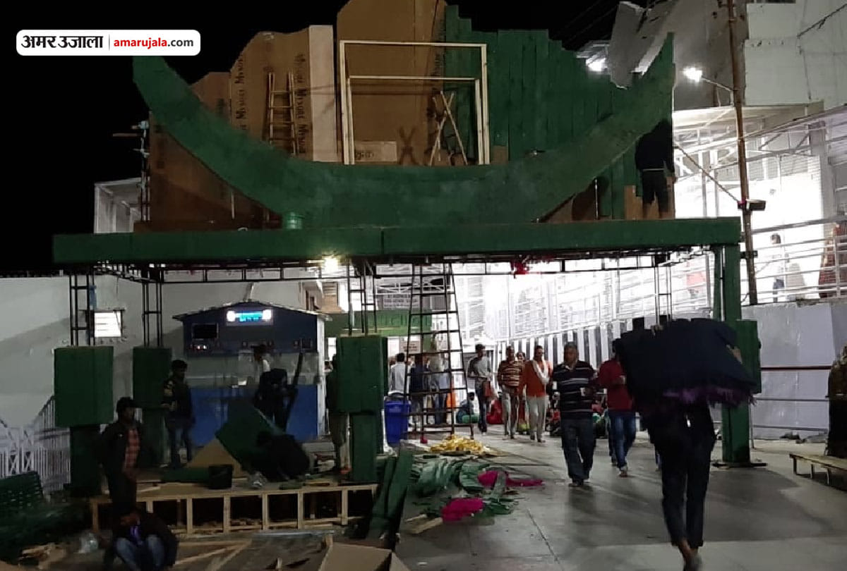 Chaitra Navratri 2019: Mata Vaishno Devi darbaar decorated with foreign flowers at katra jammu