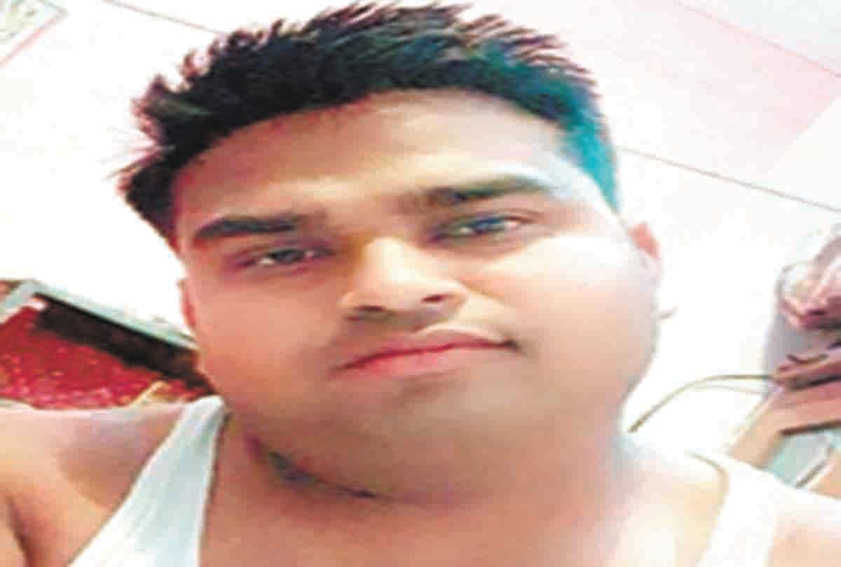 Prayagraj: The dacoit used to live for half an hour, sleeping, sleeping police