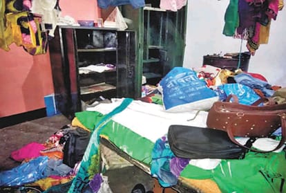 Prayagraj: The dacoit used to live for half an hour, sleeping, sleeping police